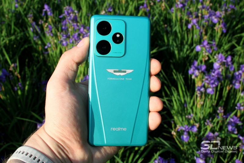 Обзор смартфона realme GT 7 Dream Edition: быстрый и дерзкий