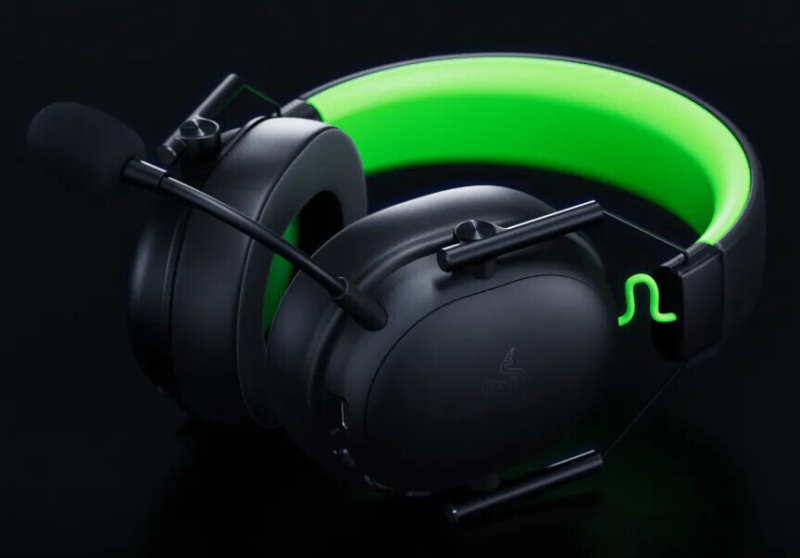 Razer представила киберспортивную беспроводную гарнитуру BlackShark V3 Pro в версиях для ПК, PS5 и Xbox