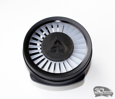 Система жидкостного охлаждения Arctic Liquid Freezer III Pro 360 A-RGB: новые вентиляторы — и точка