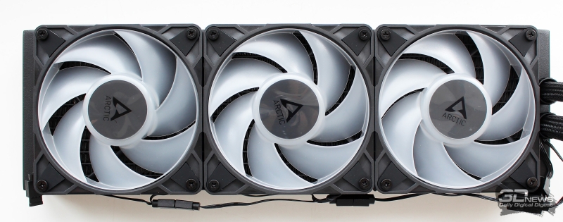 Система жидкостного охлаждения Arctic Liquid Freezer III Pro 360 A-RGB: новые вентиляторы — и точка