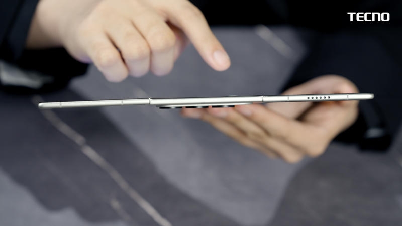 Tecno представила концепт трёхстворчатого складного смартфона Phantom Ultimate G Fold