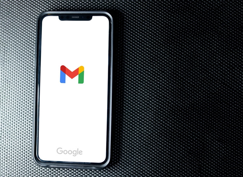 Gmail для Android получил кнопку «Отметить как прочитанное» и новую выразительную анимацию свайпов