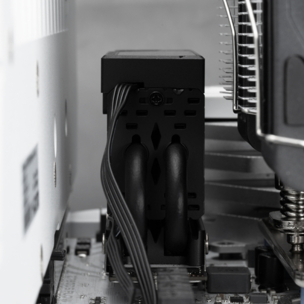 Thermalright выпустила кулер для M.2 SSD со встроенным ARGB-дисплеем